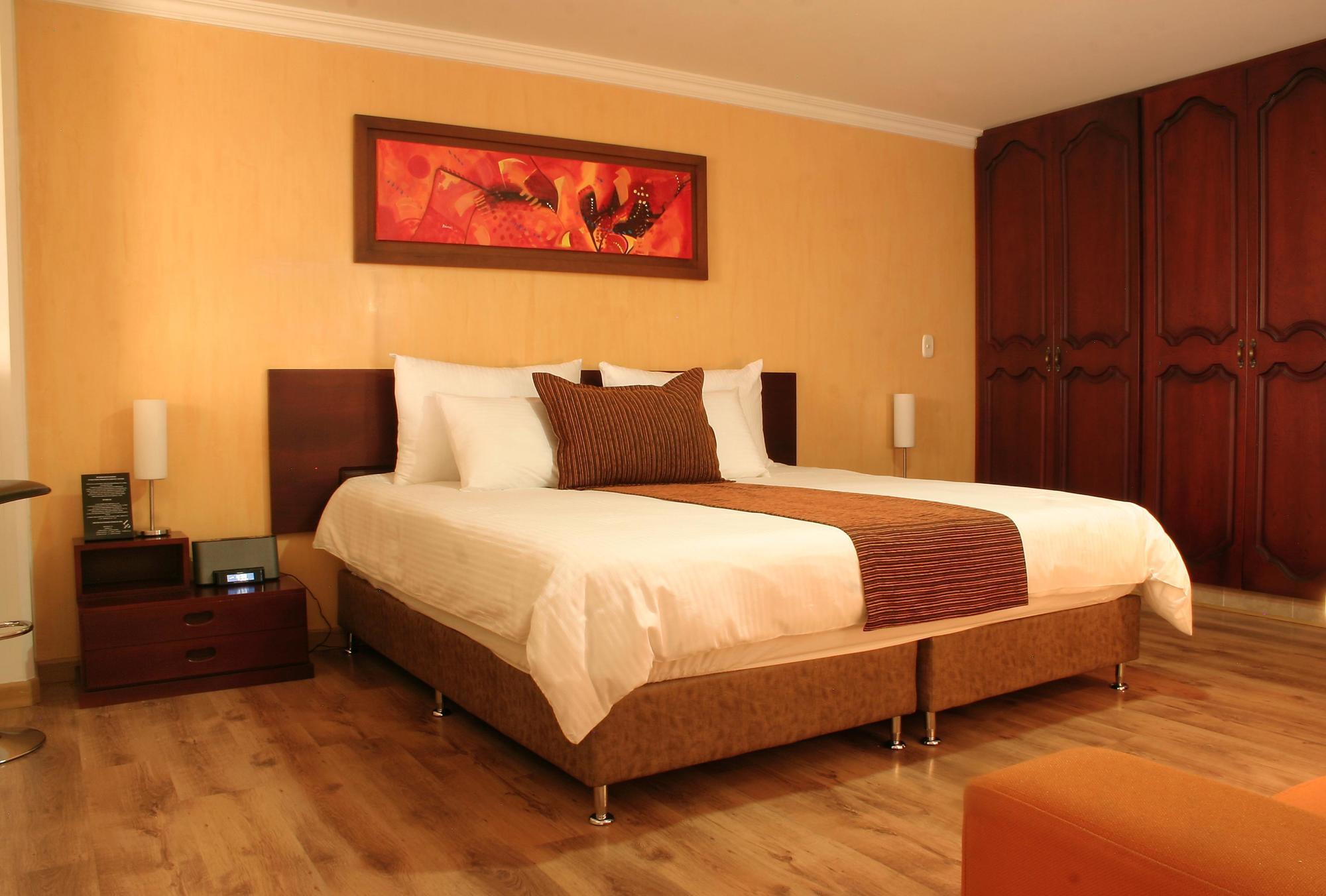 Luxor Plaza Hotel Pereira Kültér fotó