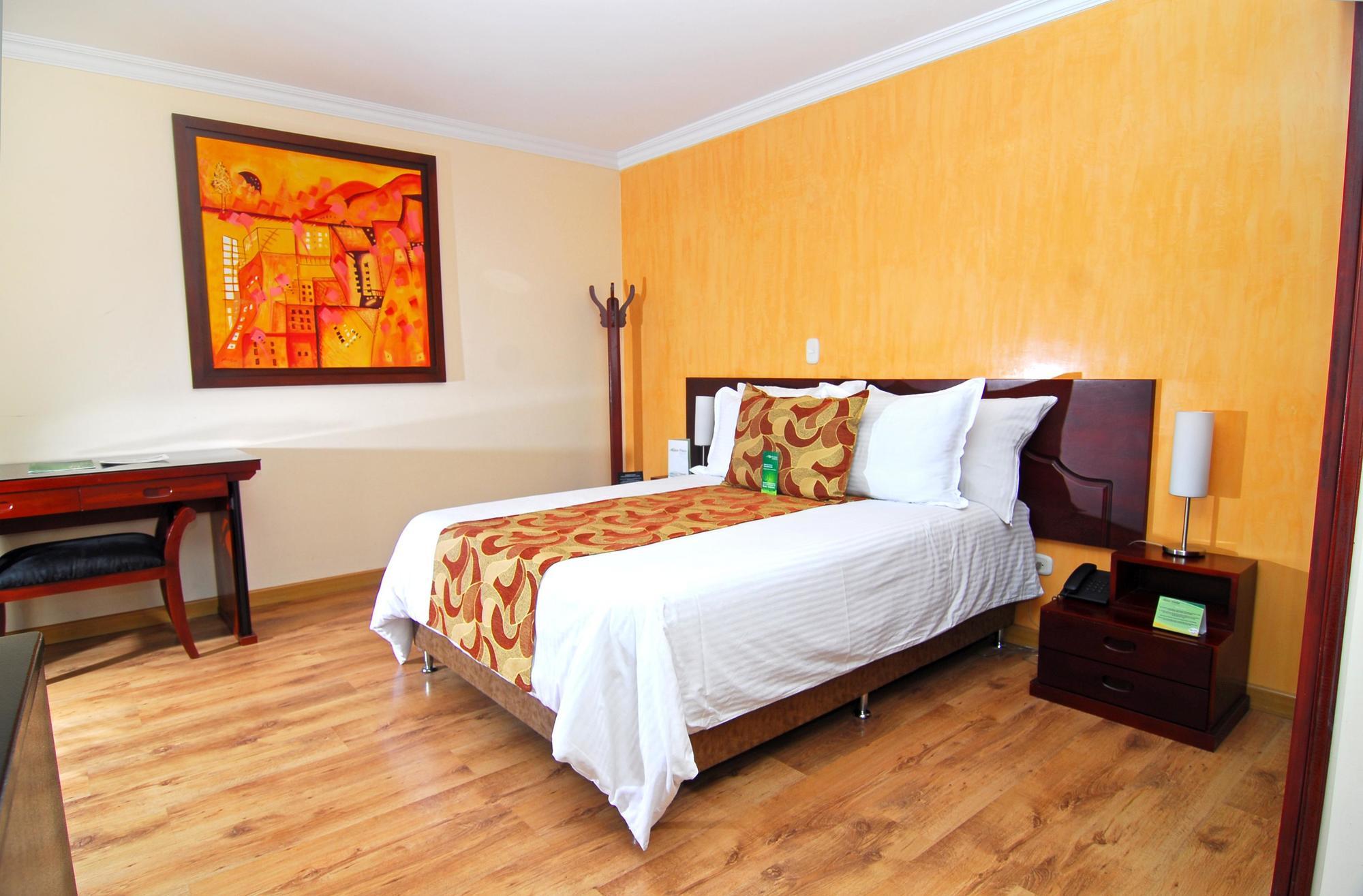 Luxor Plaza Hotel Pereira Kültér fotó