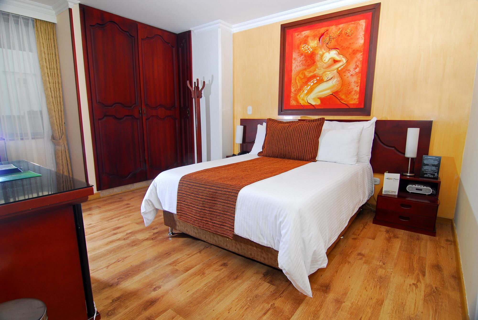 Luxor Plaza Hotel Pereira Kültér fotó