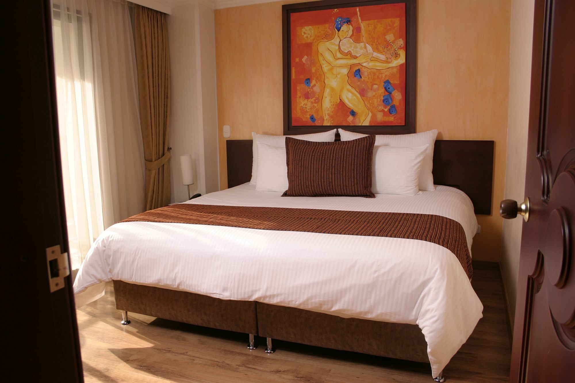Luxor Plaza Hotel Pereira Kültér fotó
