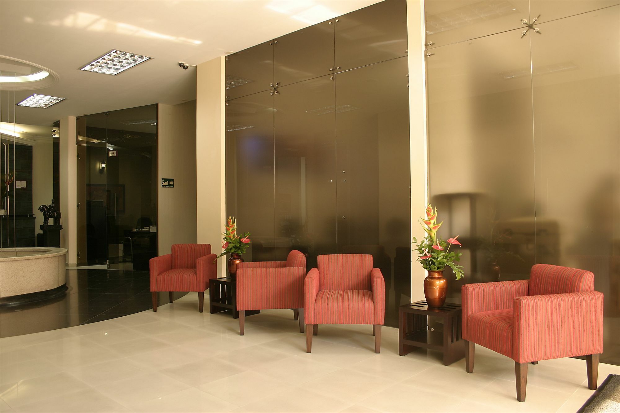 Luxor Plaza Hotel Pereira Kültér fotó